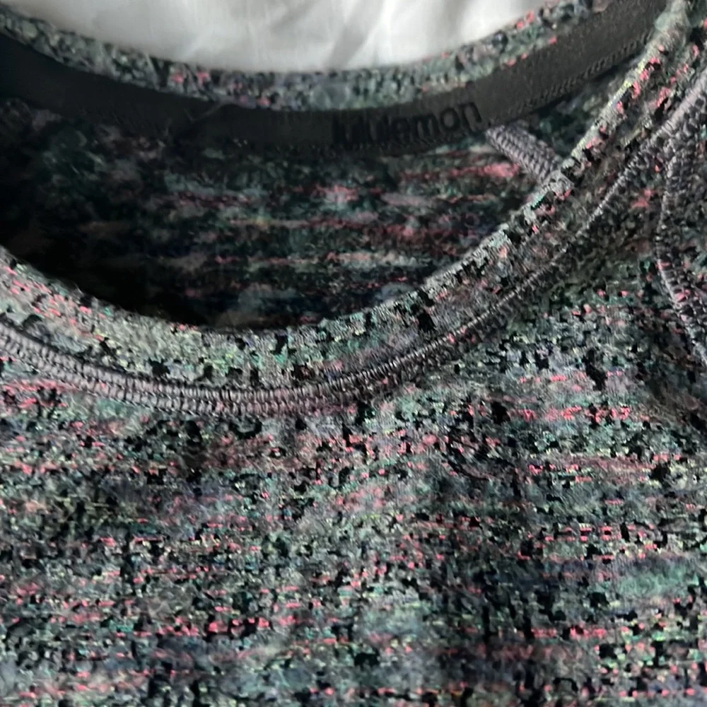 Lululemon Top/Pullover - Picture 3 of 9